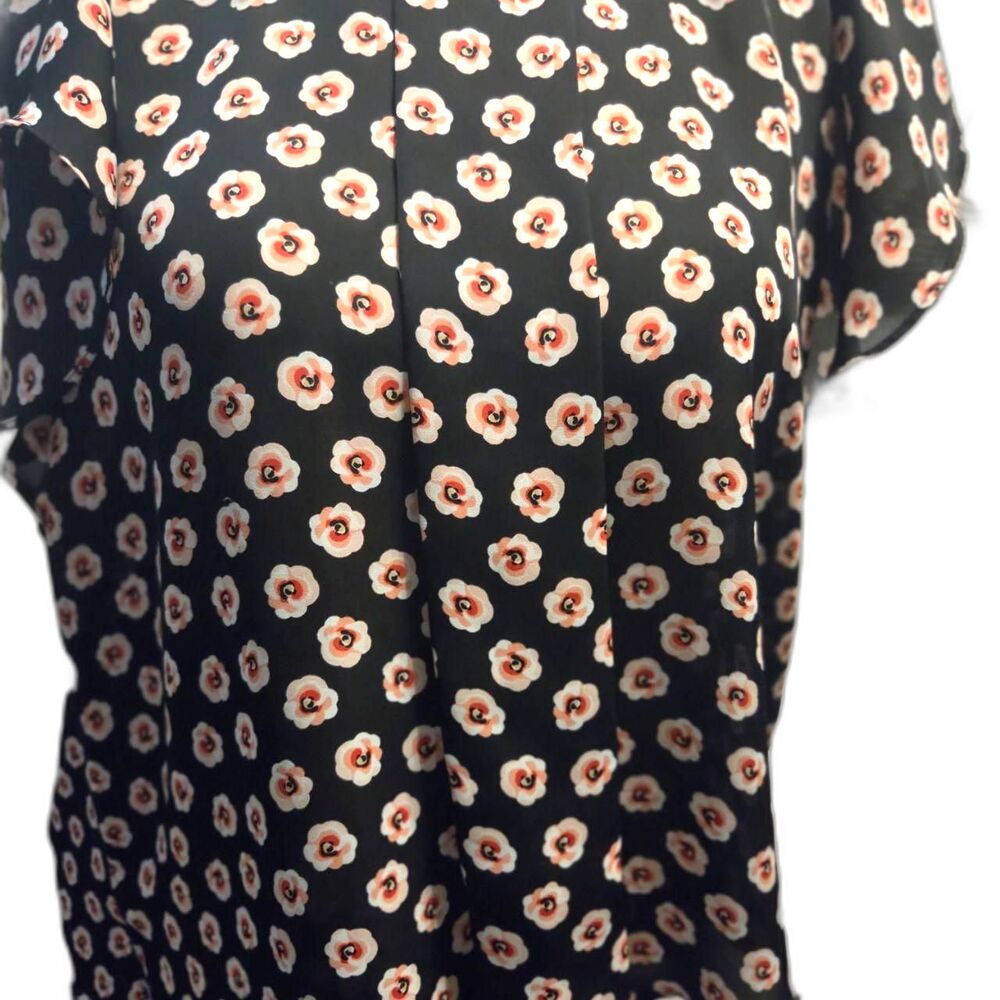 Elle Floral Flutter Sleeve Blouse.